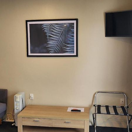 Anchorage Motel Уитианга Екстериор снимка