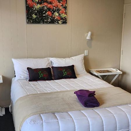 Anchorage Motel Уитианга Екстериор снимка