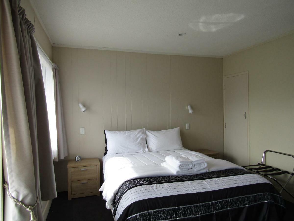 Anchorage Motel Уитианга Екстериор снимка