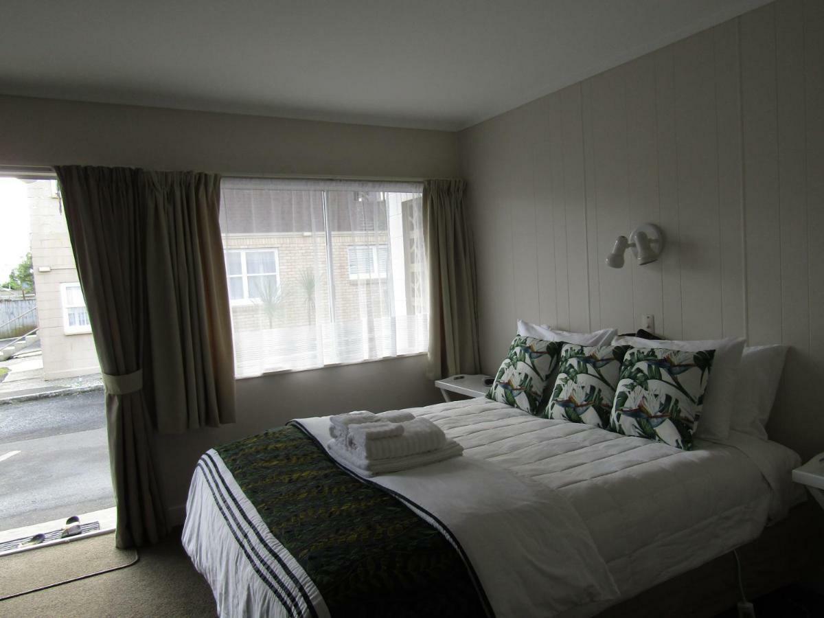Anchorage Motel Уитианга Екстериор снимка
