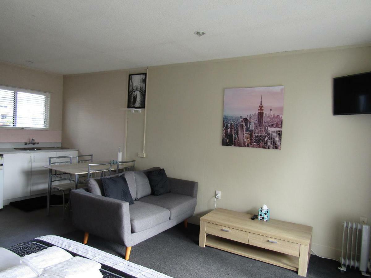 Anchorage Motel Уитианга Екстериор снимка
